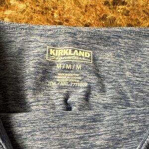 Kirkland Signature Heather Blue Women’s Leggings With 2 side pockets Never Worn